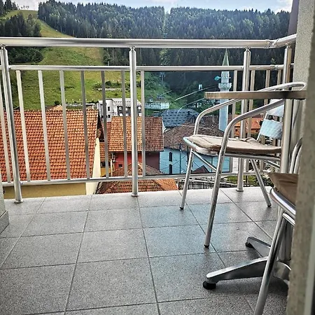 Novak Zlatar Apartment *