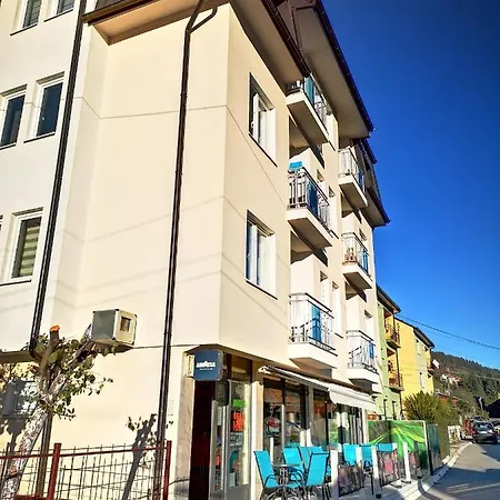 Novak Zlatar Apartment *